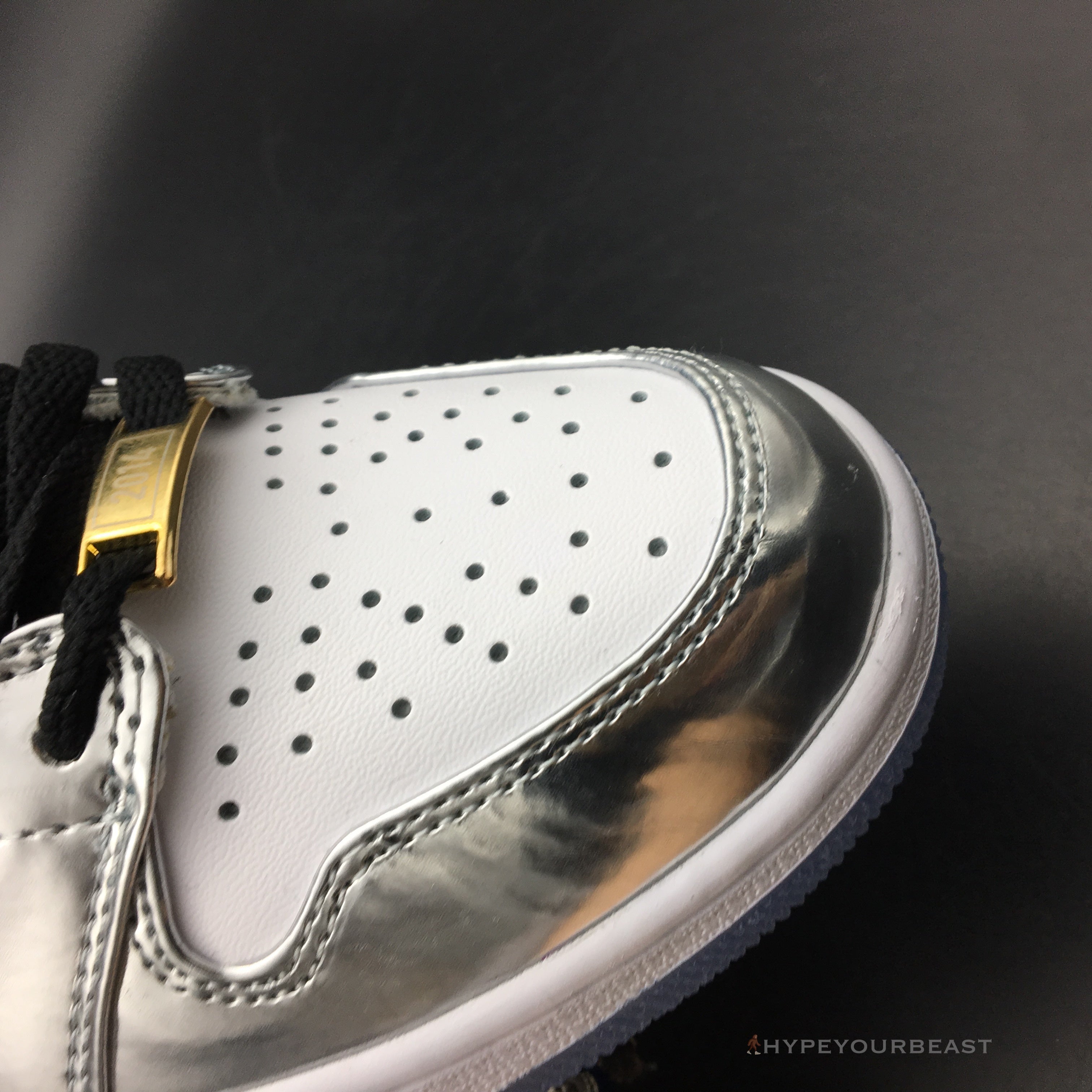 Air Jordan 1 High 'Pass the Torch'