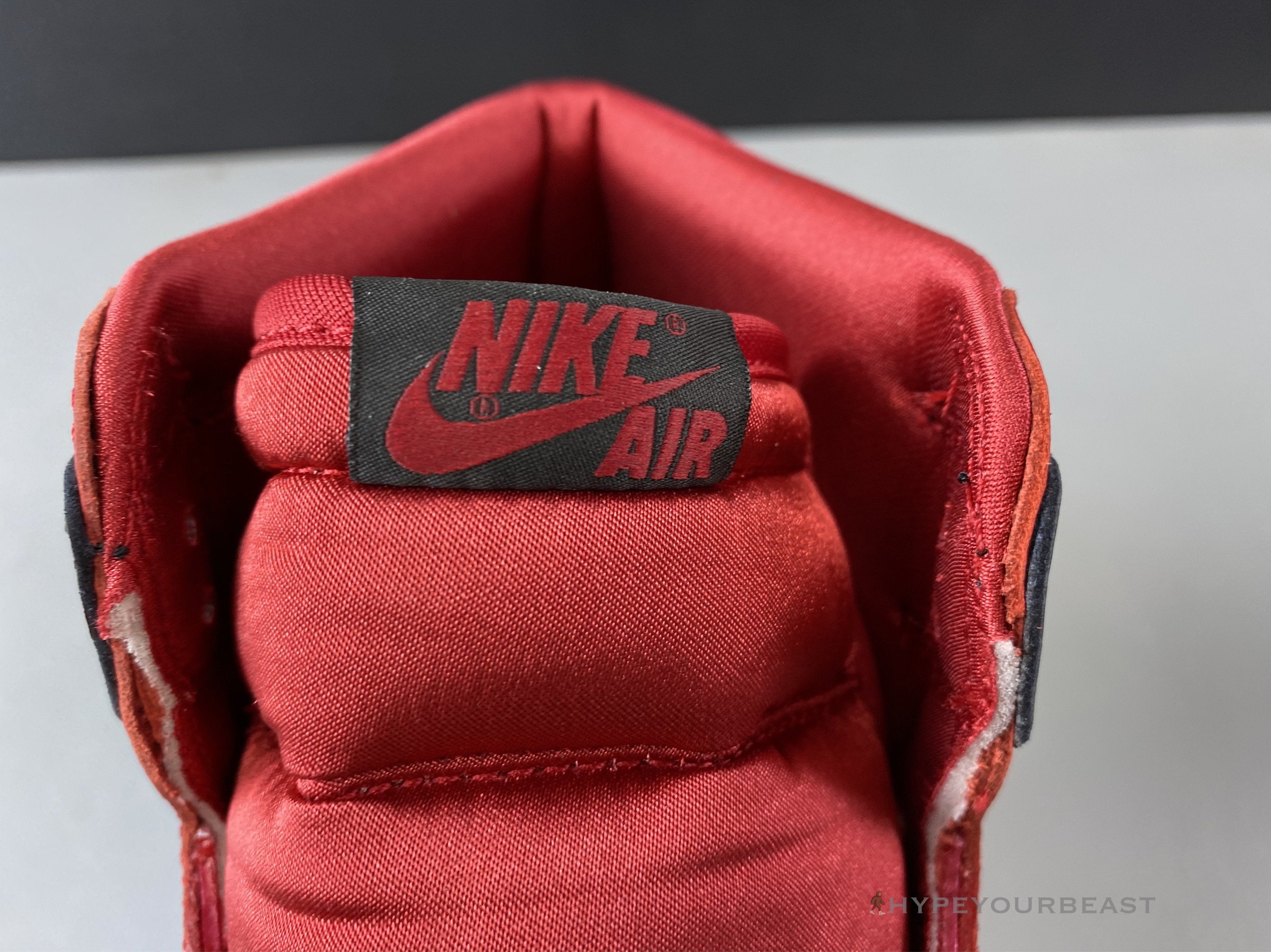 Air Jordan 1 Retro High Snake Chicago Satin