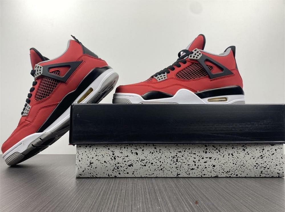 Air Jordan 4 Retro Toro Bravo