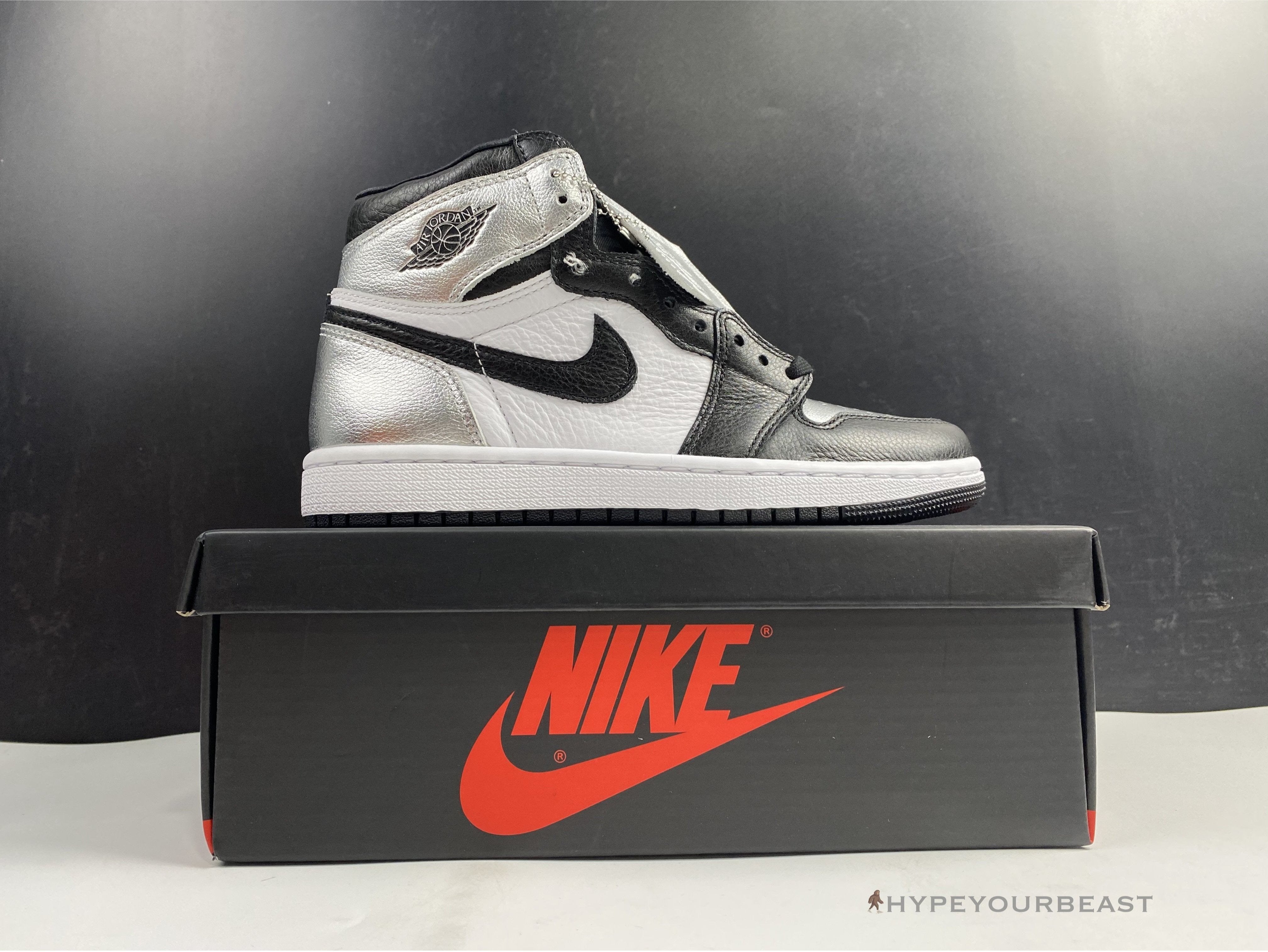 Air Jordan 1 Retro High Silver Toe