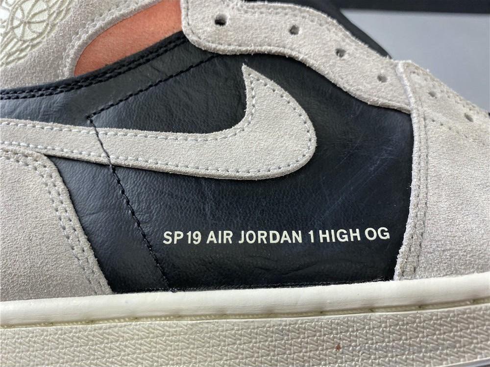 Air Jordan 1 Retro High OG Neutral Grey Hyper Crimson