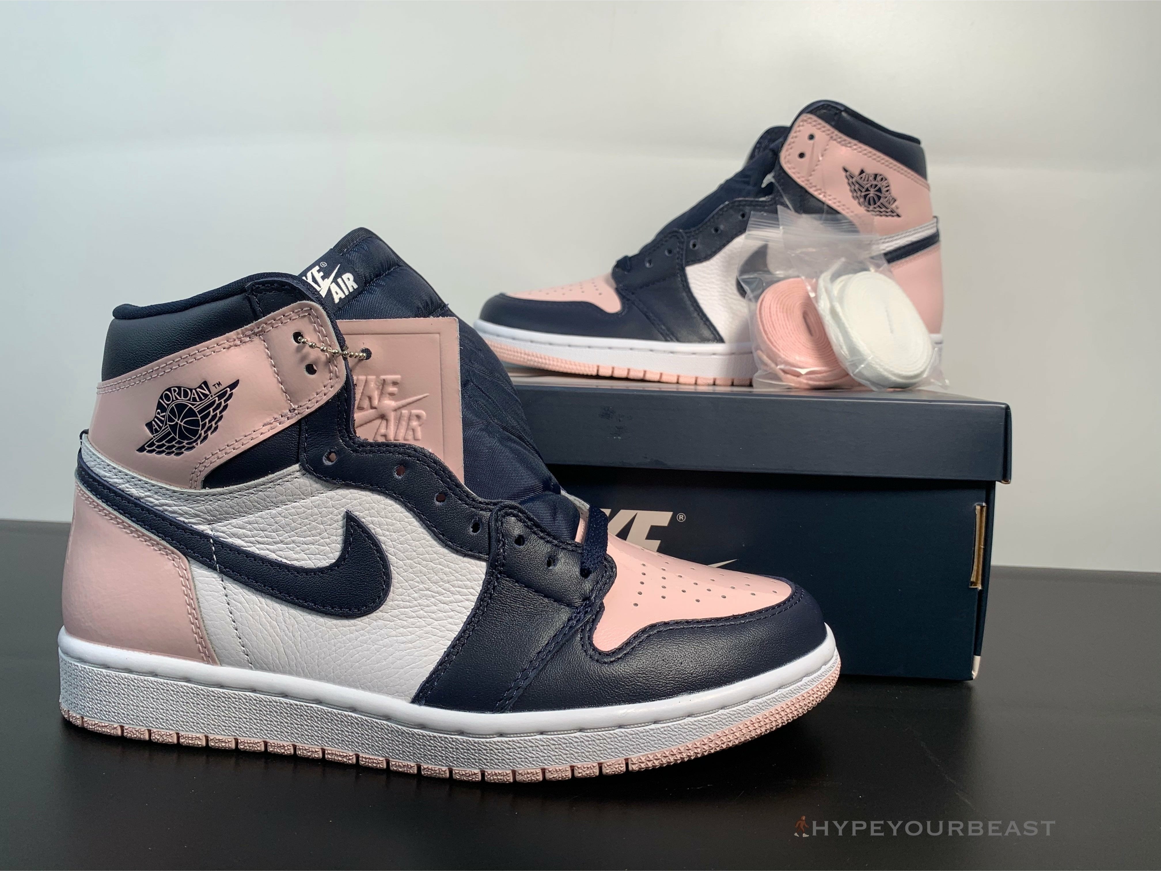 Air Jordan 1 Retro High 'Atmosphere'