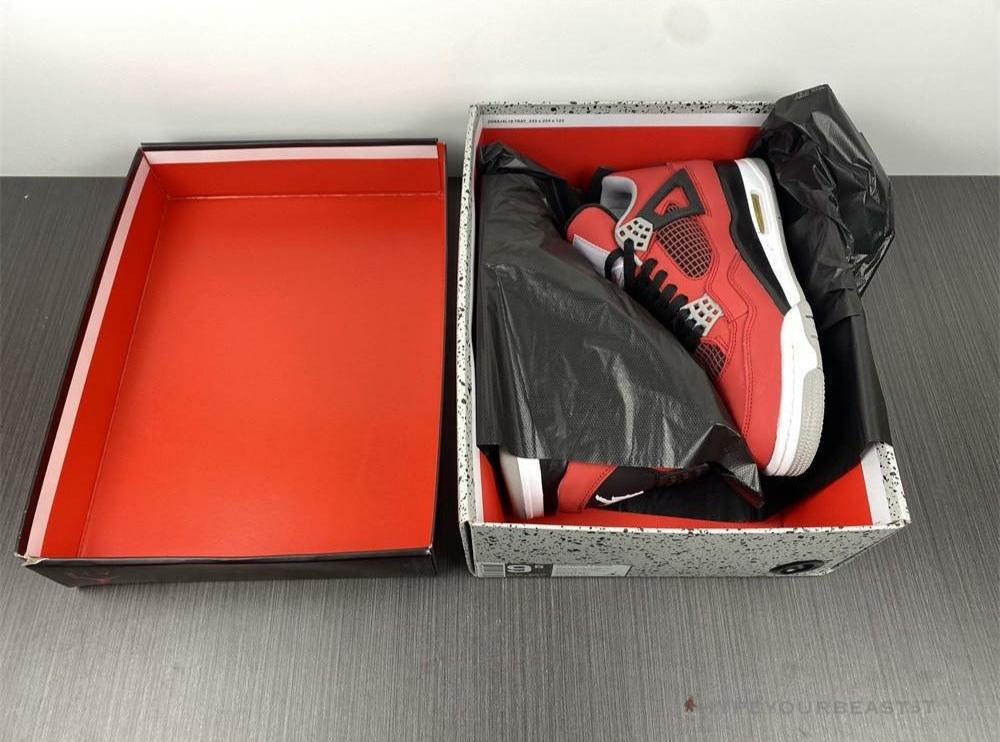 Air Jordan 4 Retro Toro Bravo