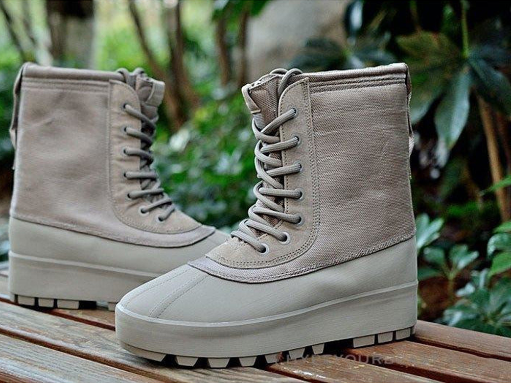 Adidas Yeezy 950 Light Grey