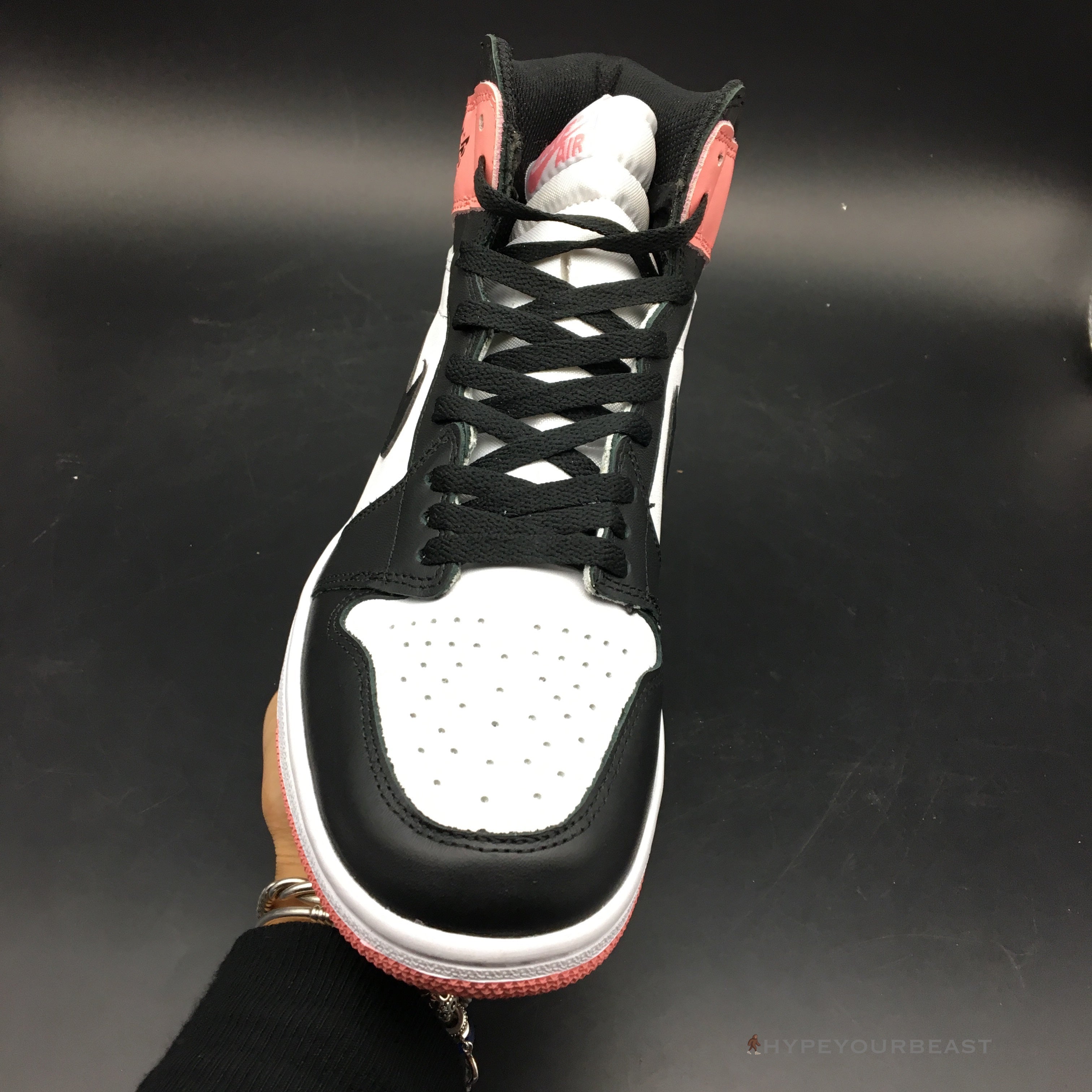 Air Jordan 1 Retro High OG Rust Pink