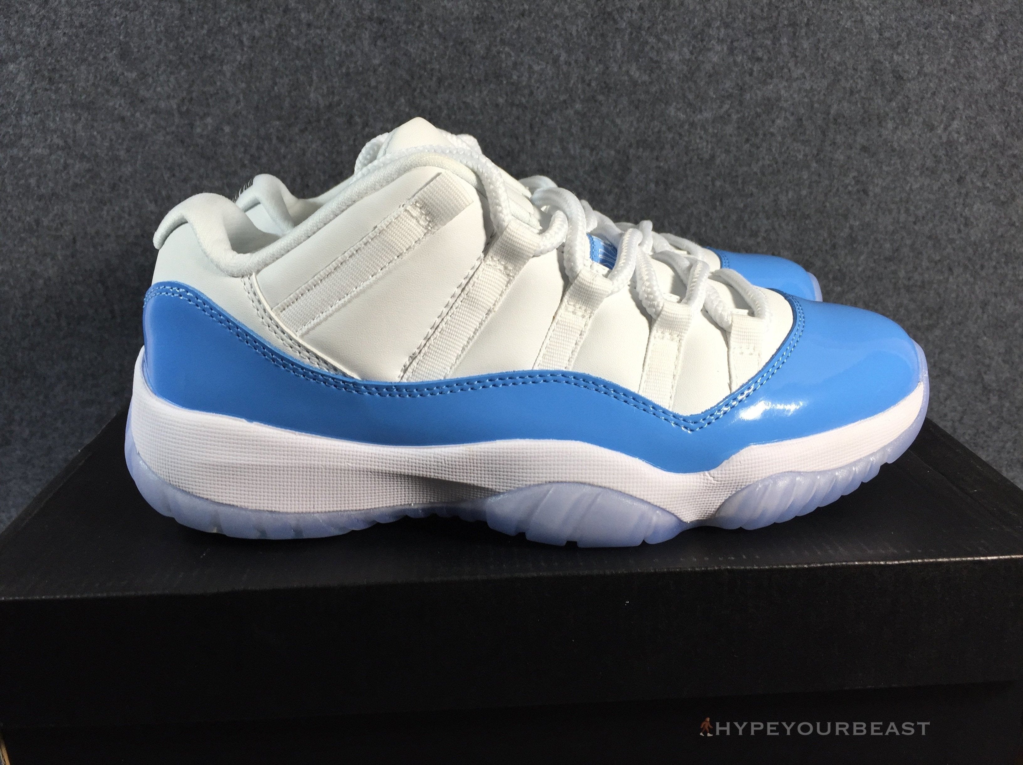 Air Jordan 11 Low 'University Blue'
