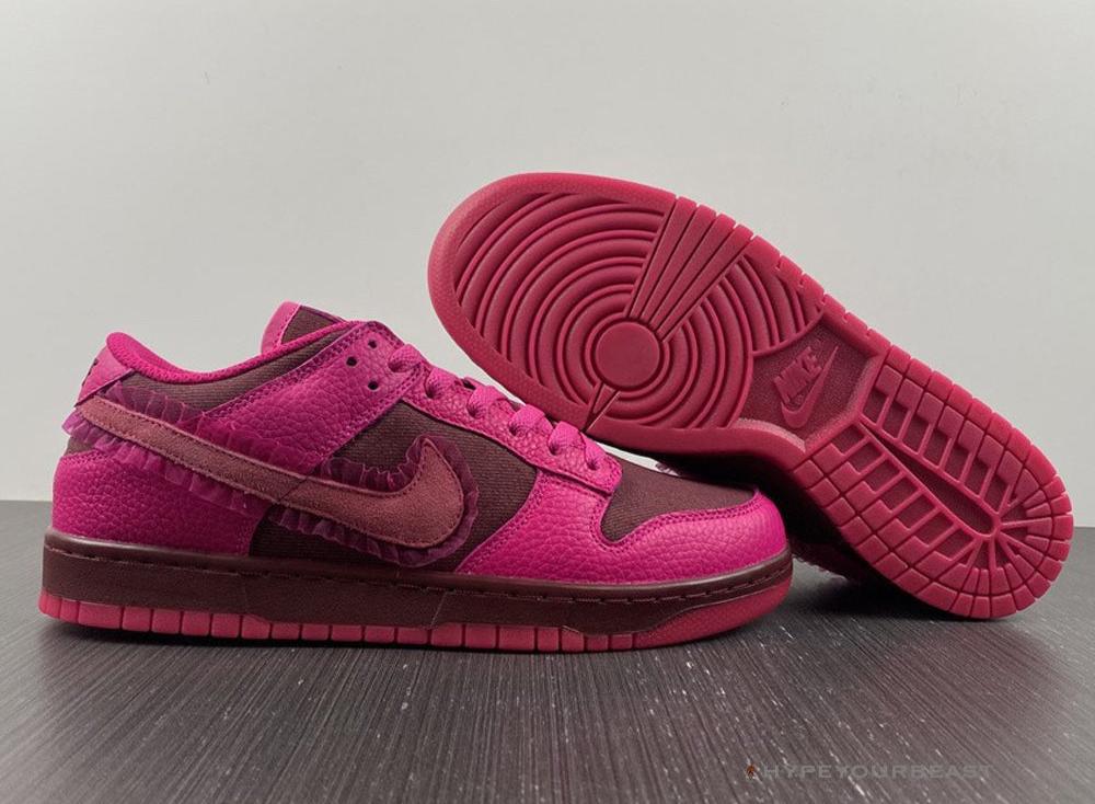 Nike Dunk Low Valentines Day (2022)
