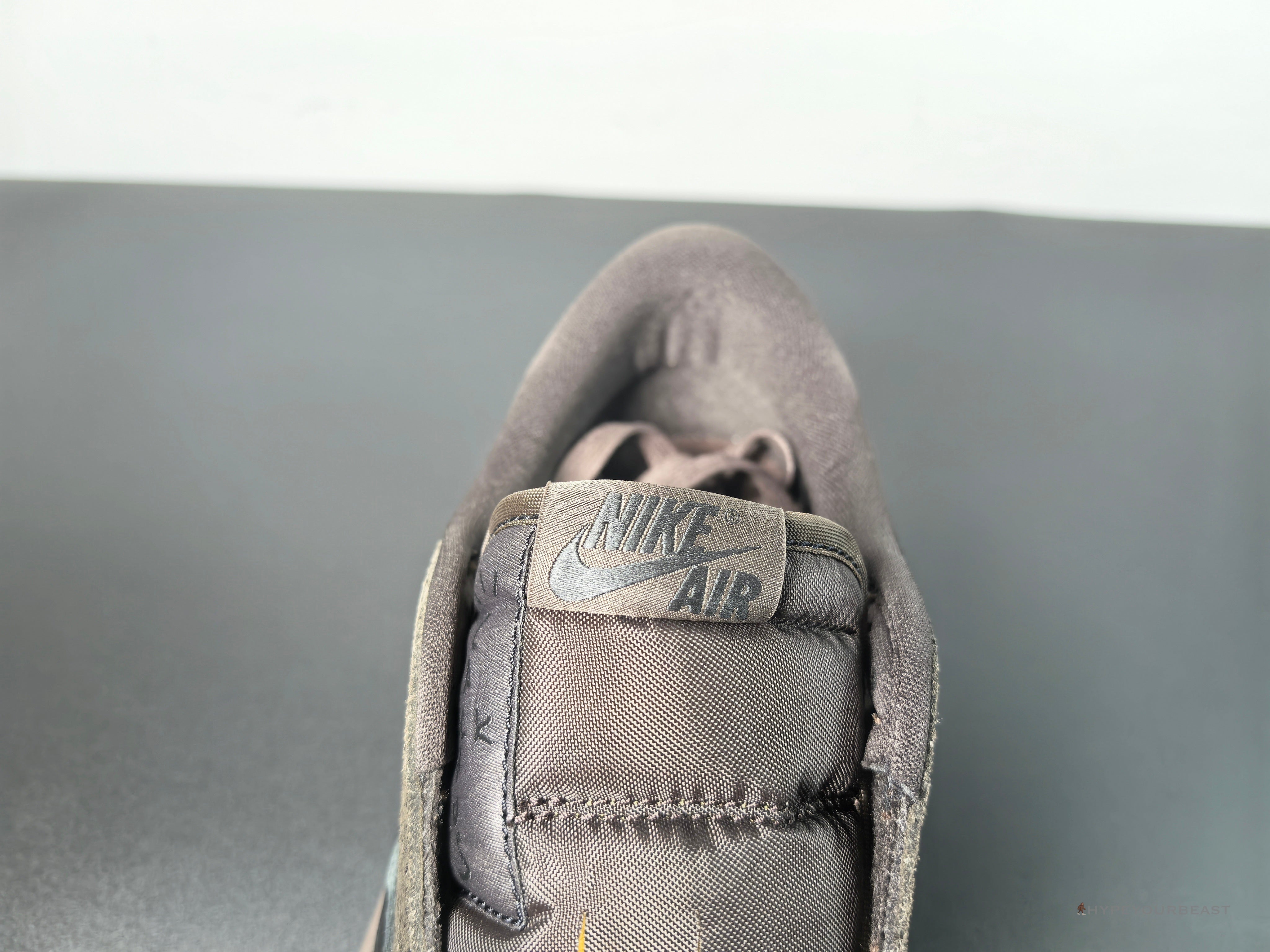 Air Jordan 1 x Travis Scott 'Velvet Brown'