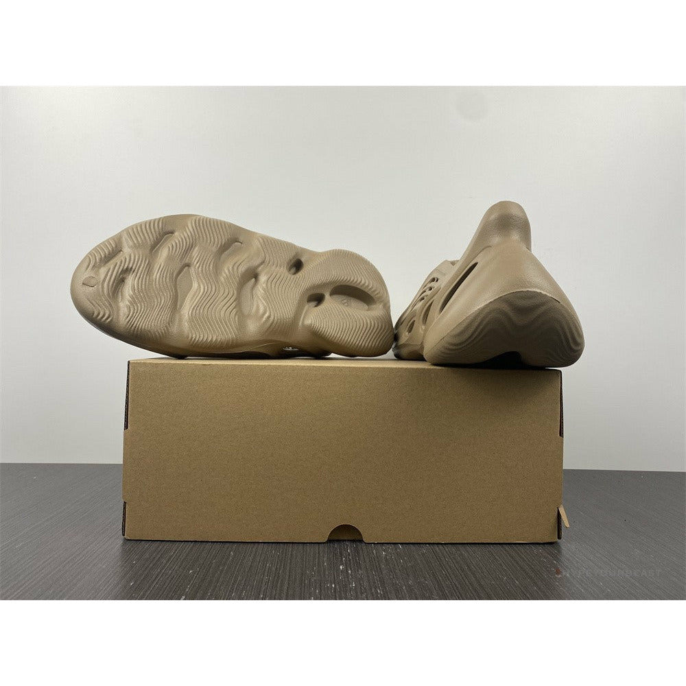 Adidas Yeezy Foam RNNR 'Mist'