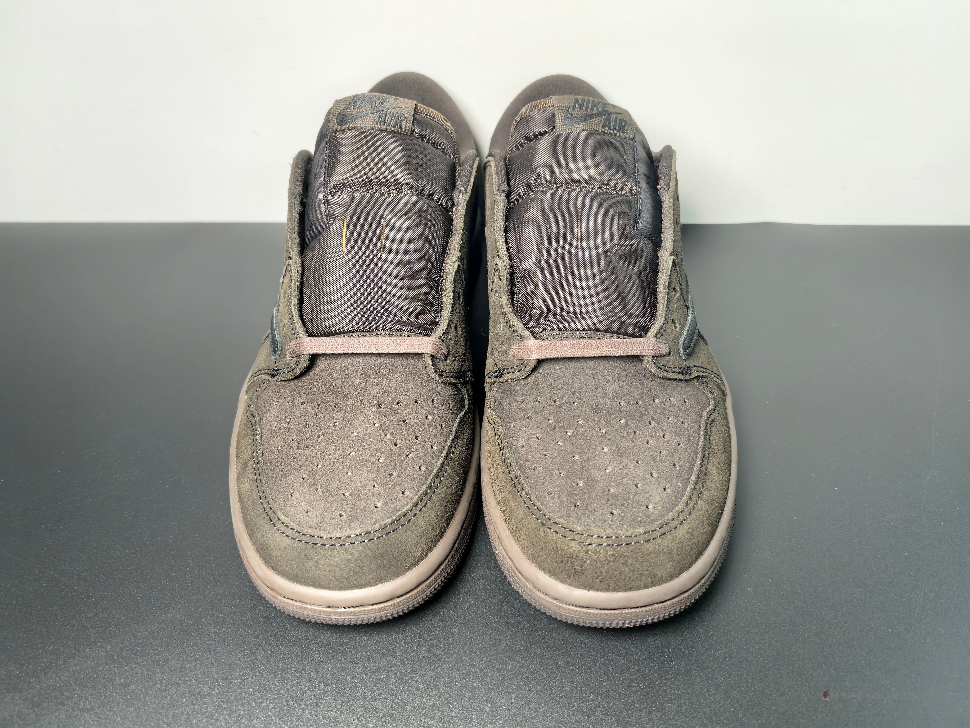 Air Jordan 1 x Travis Scott 'Velvet Brown'