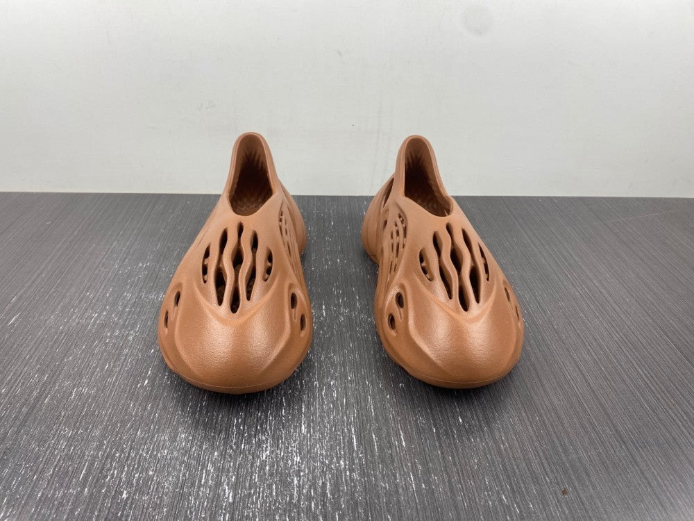 Adidas Yeezy Foam RNNR 'Flax'