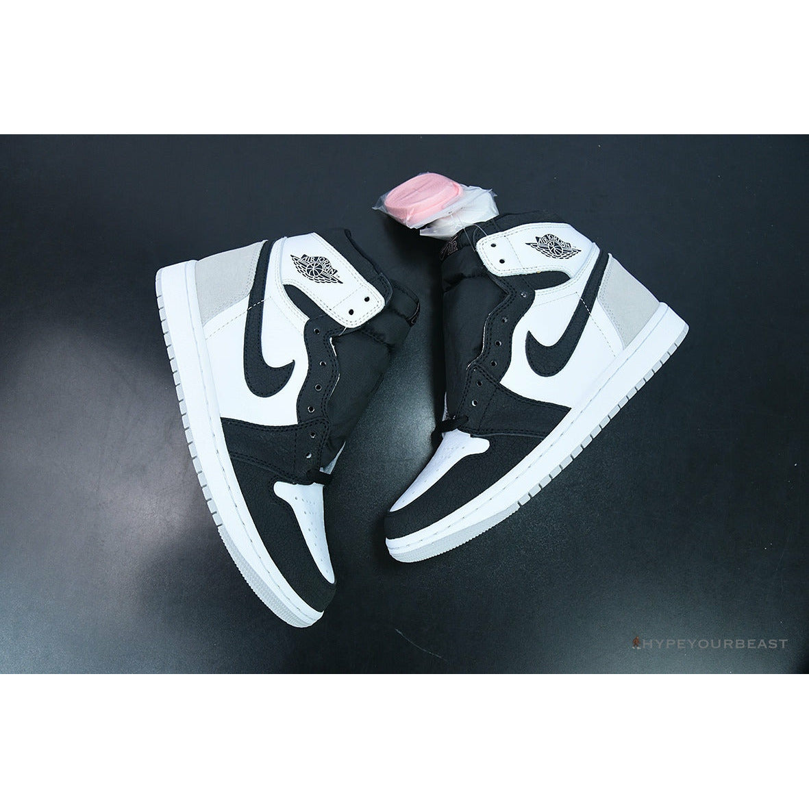 Air Jordan 1 Retro High OG 'Bleached Coral'