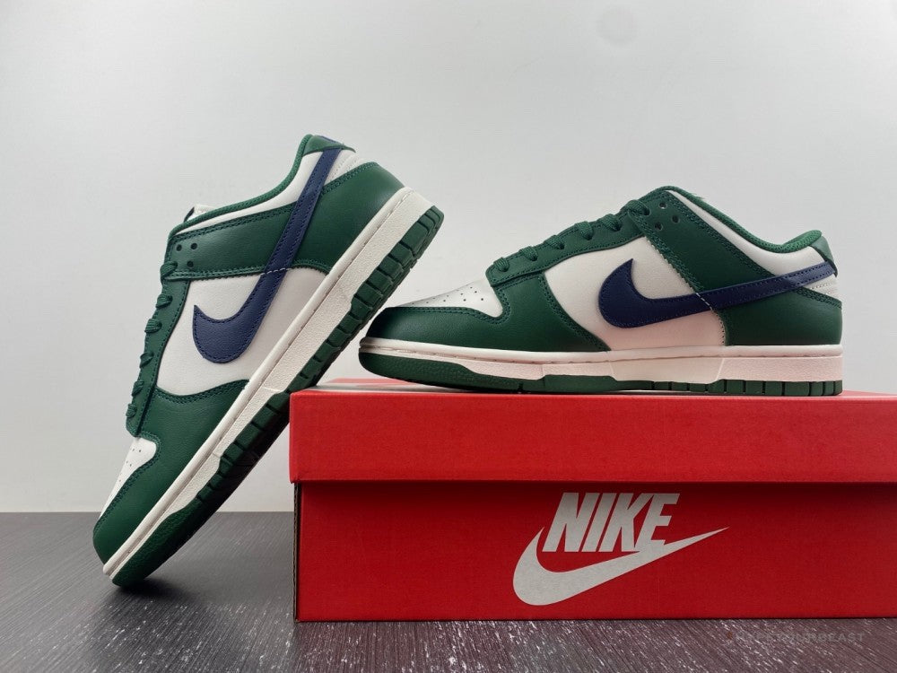 Nike Dunk Low 'Gorge Green'