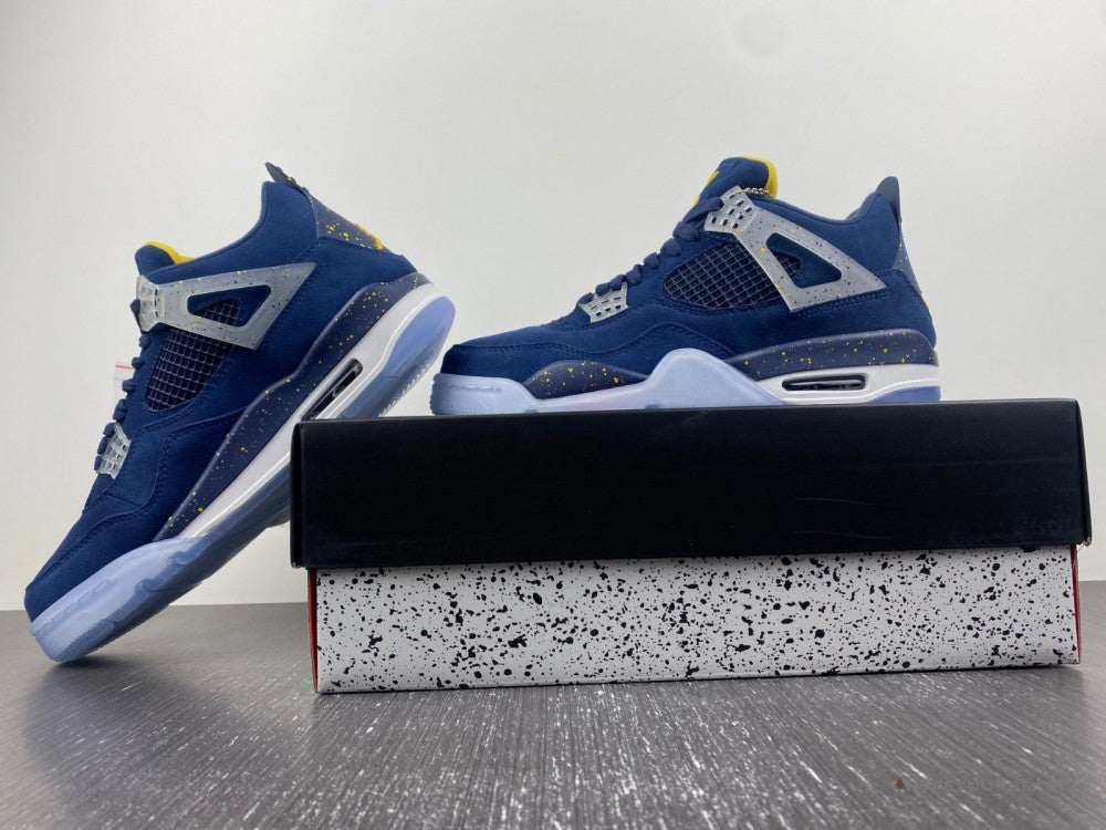 Air Jordan 4 Michigan Blue