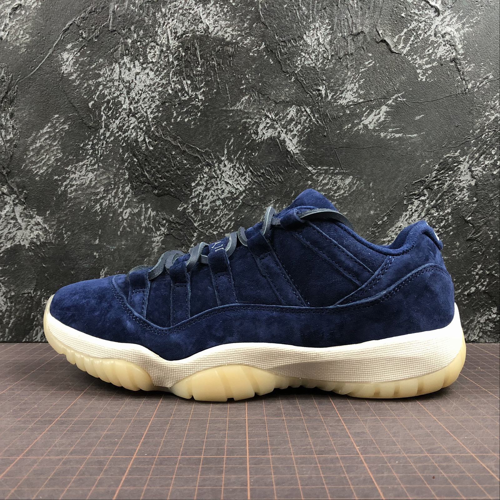 Air Jordan 11 Low 'Velvet Midnight Navy'