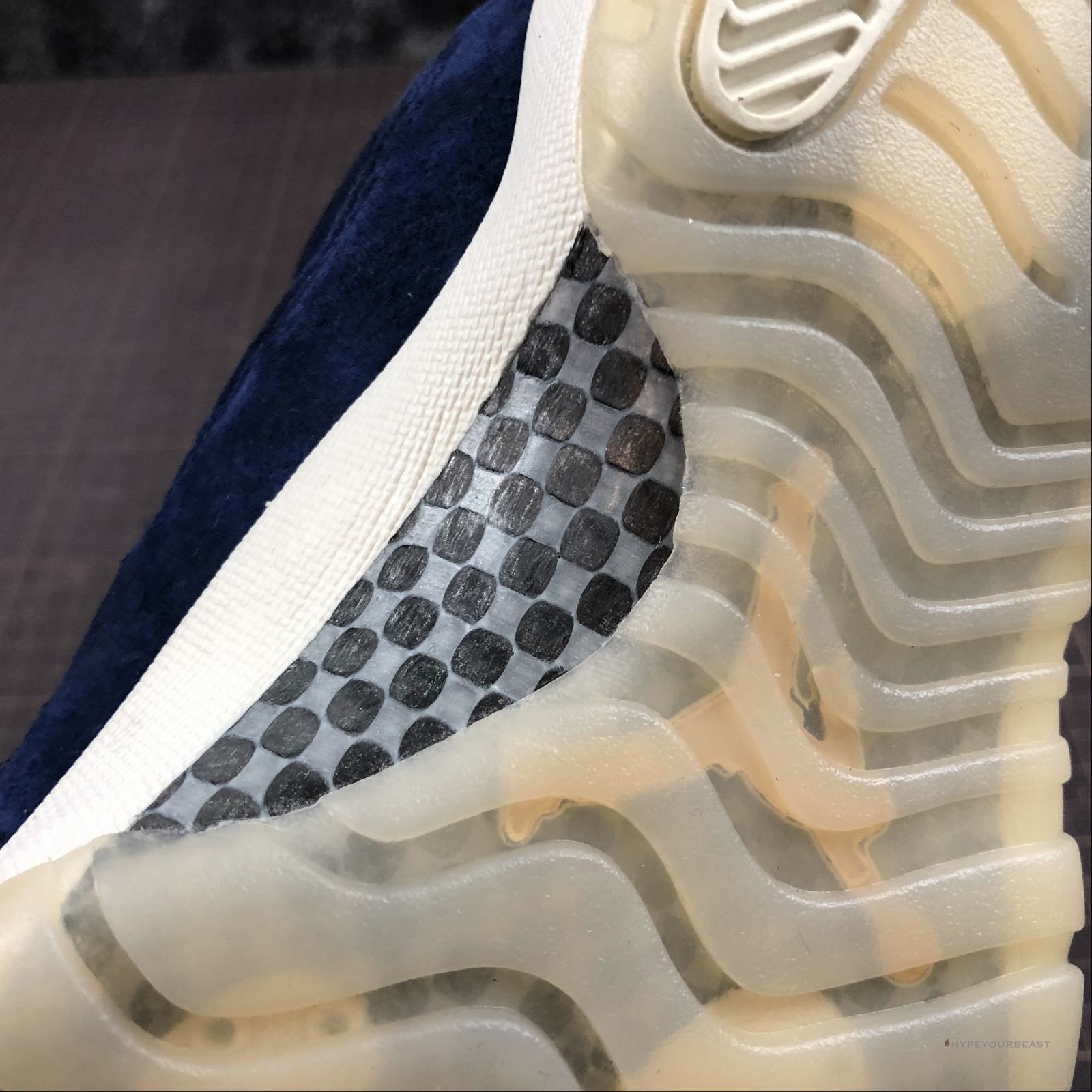 Air Jordan 11 Low 'Velvet Midnight Navy'