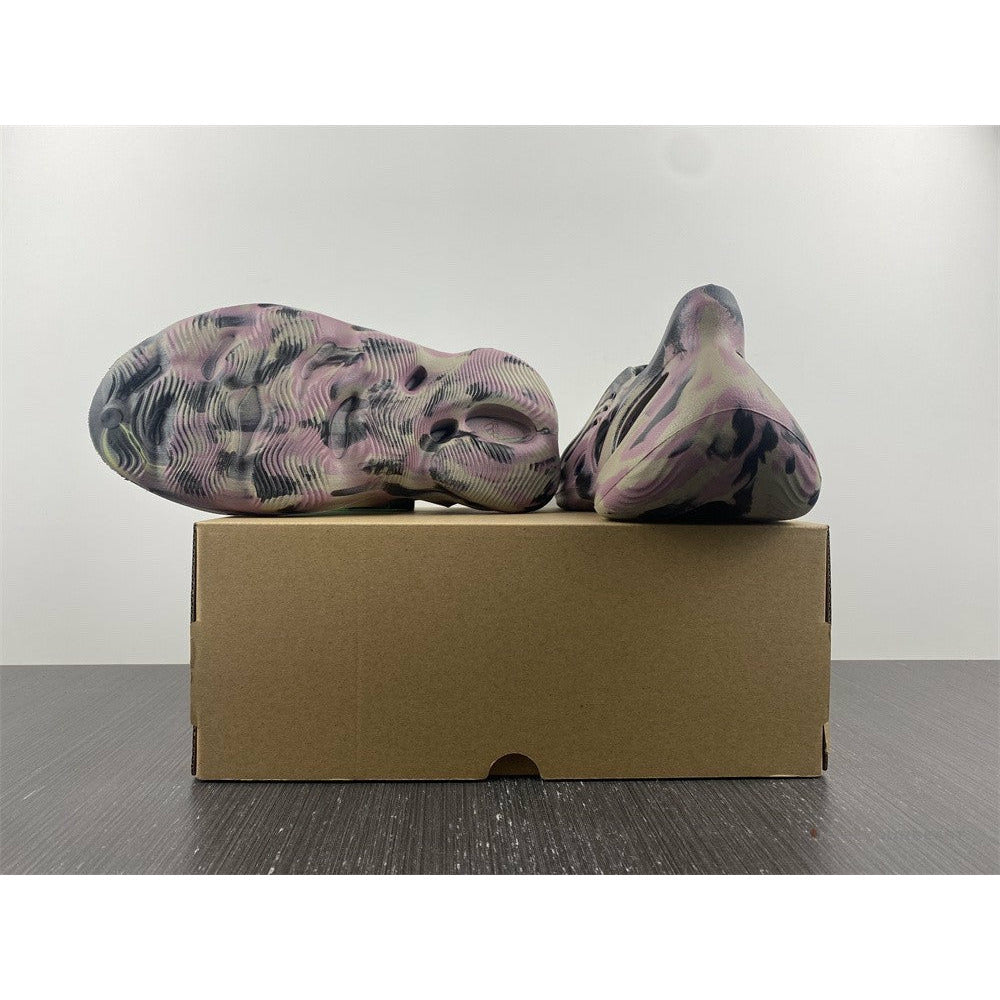 Adidas Yeezy Foam RNNR 'MX Cardon'