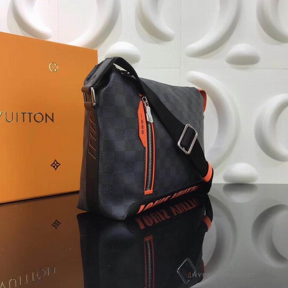 DAMIER COBALT RACE DISCOVERY MESSENGER PM