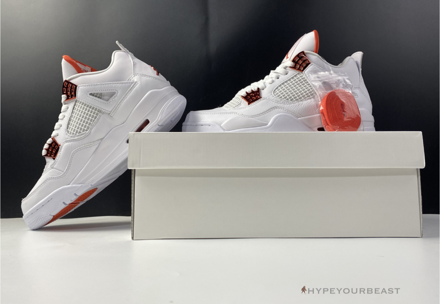 Air Jordan 4 'Pure Money Red'