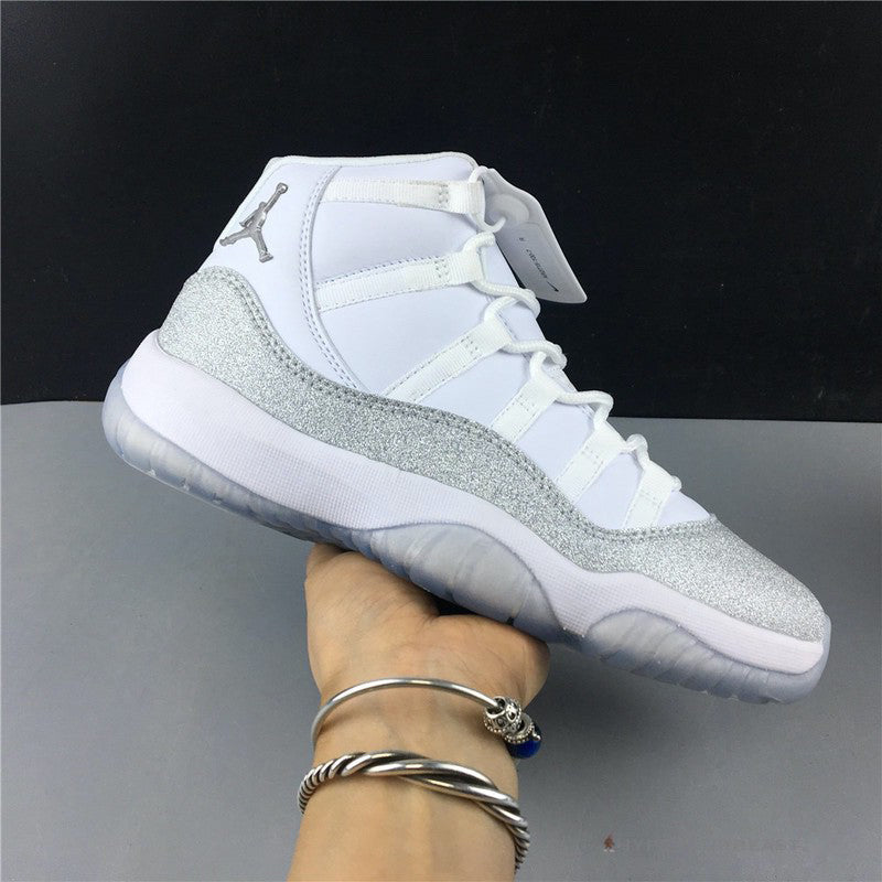 Air Jordan 11 Retro 'Metallic Silver'