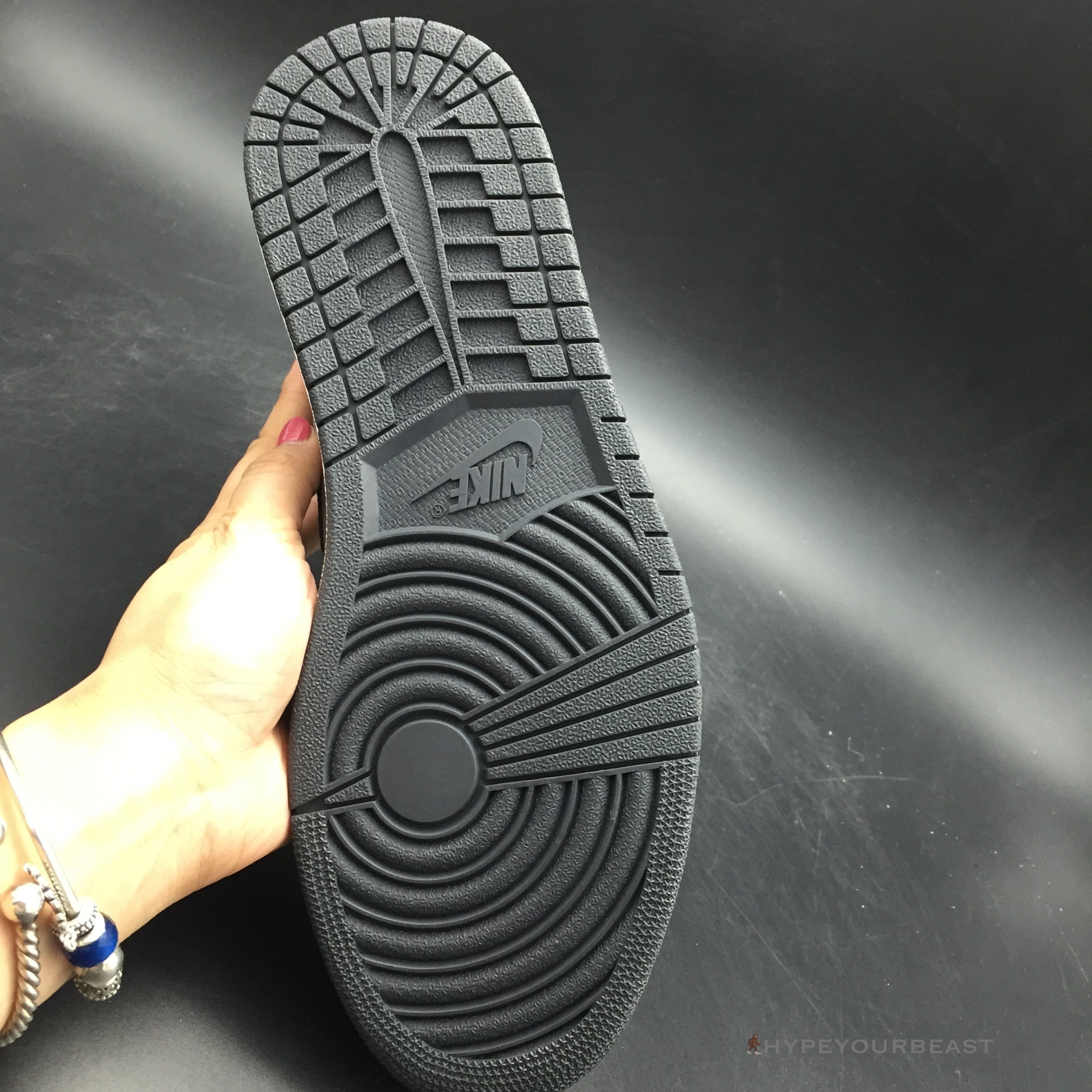 Air Jordan 1 Retro High Premium 'Grey Camo'