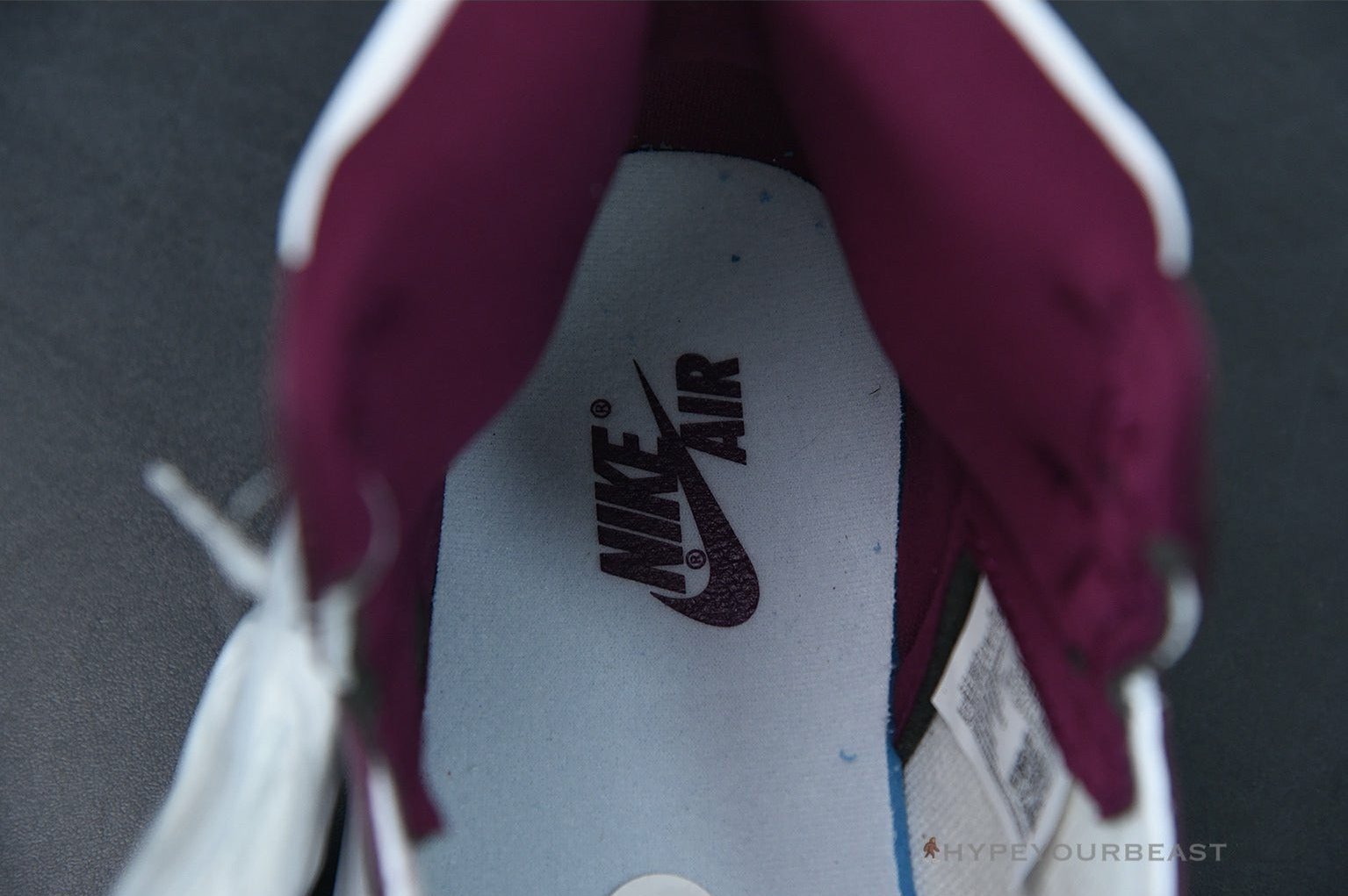 Air Jordan.1 Retro High OG Bordeaux