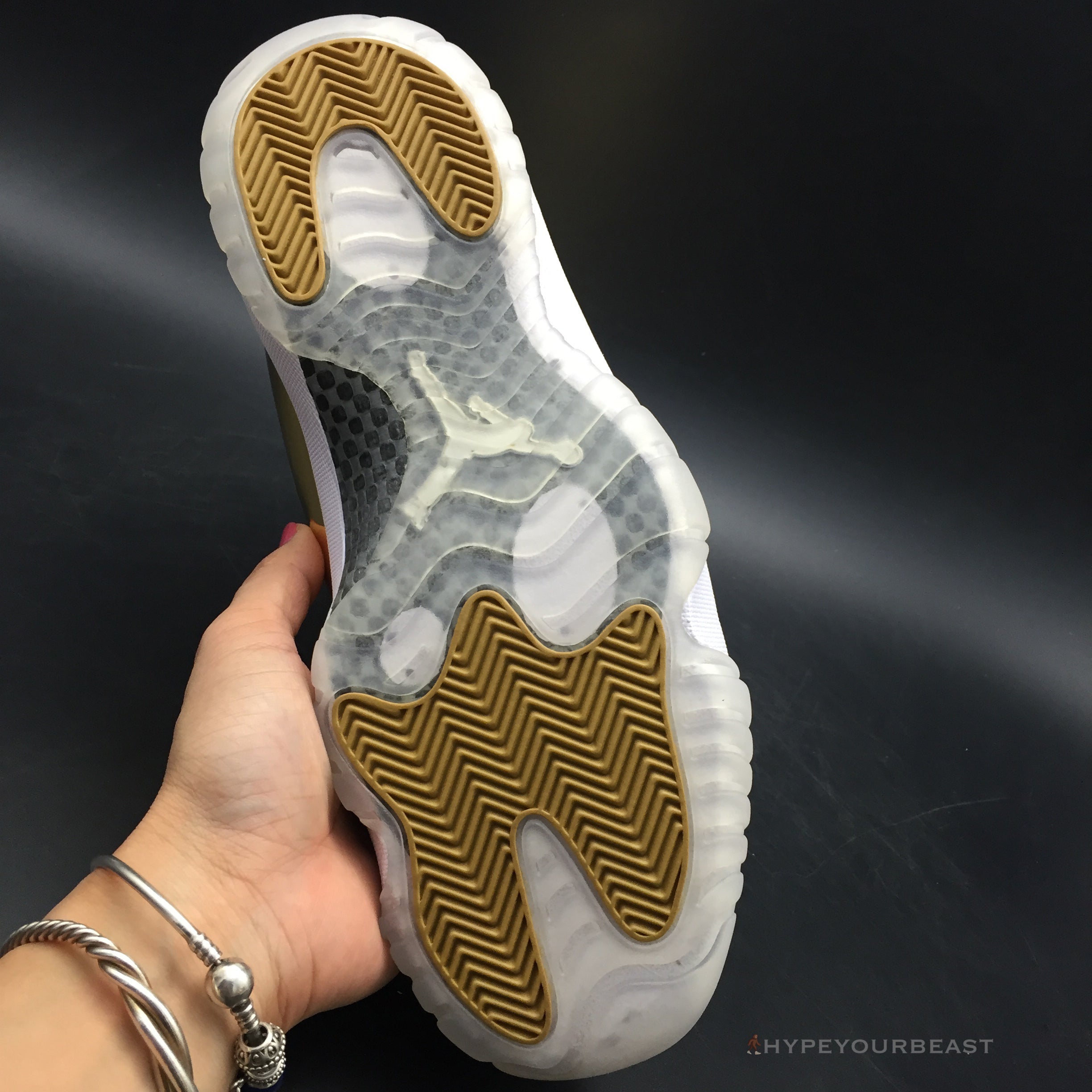 Air Jordan 11 Metallic Gold