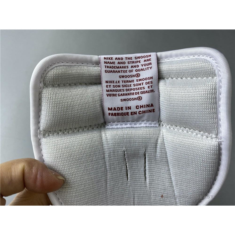 Air Jordan 1 Retro 'Metallic Red'