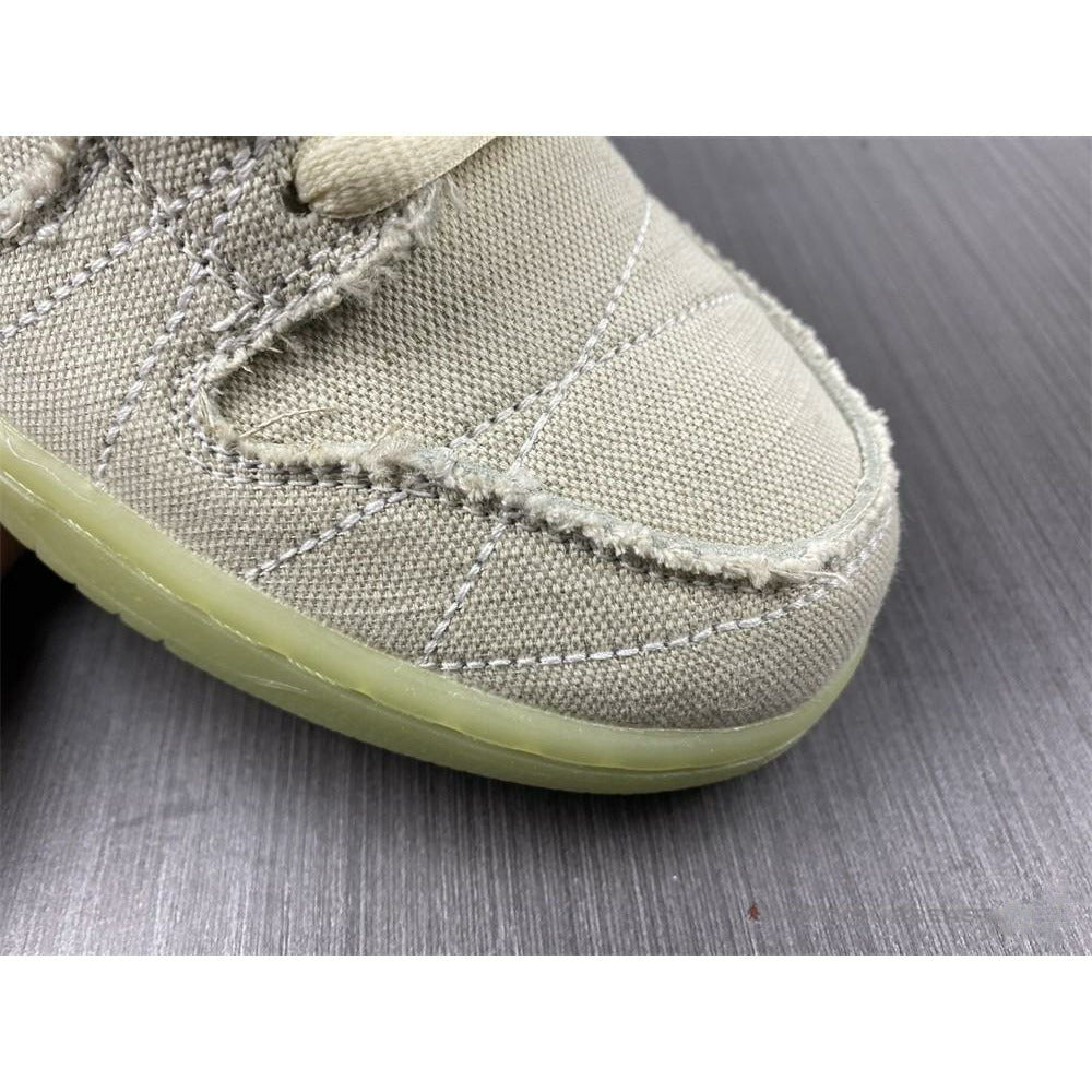 Nike SB Dunk Low 'Mummy'