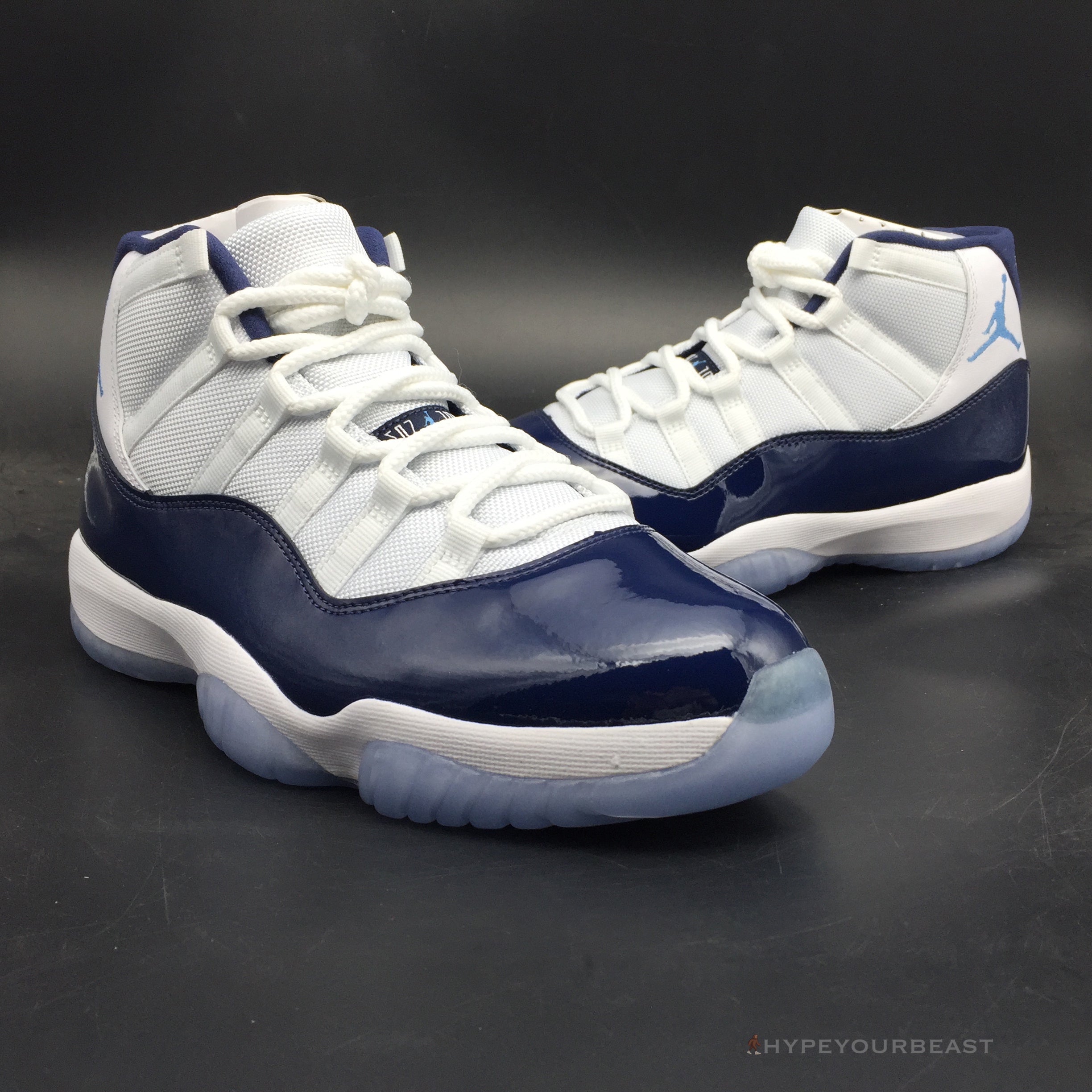 Air Jordan 11 Retro Pantone
